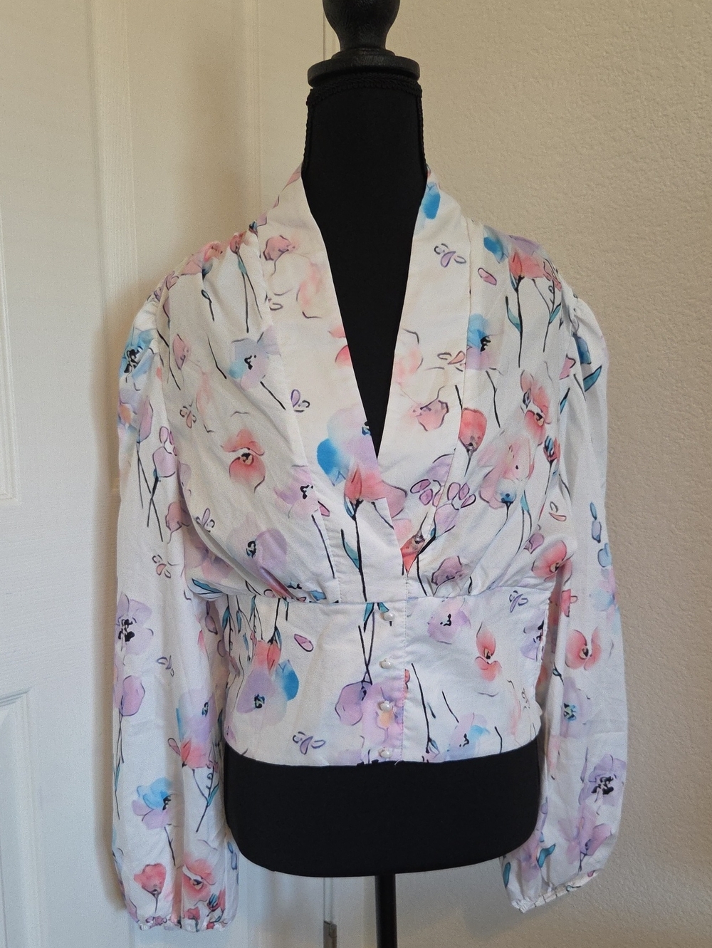 SHEIN White V-Neck Floral Watercolor Blouse with Puff Sleeves
